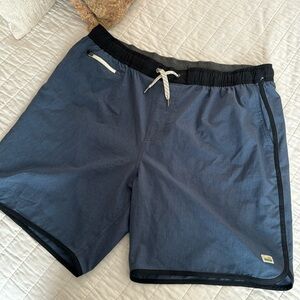 NWOT Vuori Banks Short